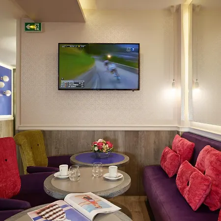 Antin Trinité 3* Parigi